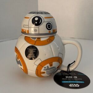 Hallmark Star Wars BB-8 Talking Droid Robot 10 ounce Mug with Lid